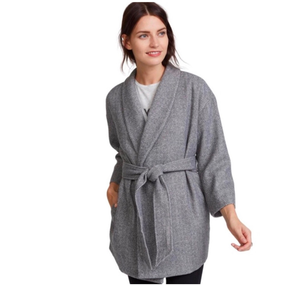 AYR Lunar Wool/Cashmere Tweed Wrap Belt Jacket In Light Grey Herringbone, size S - Picture 1 of 10